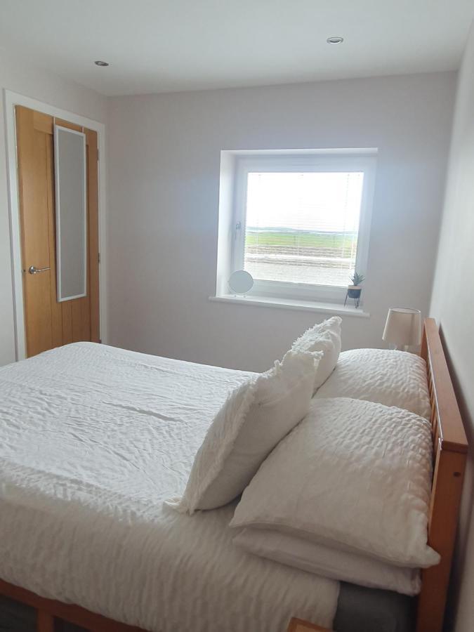 Self Catering. Maydene. Holm. Orkney, Scotland. Nether Button Buitenkant foto
