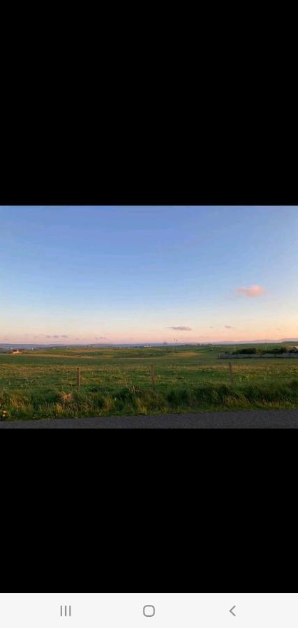 Self Catering. Maydene. Holm. Orkney, Scotland. Nether Button Buitenkant foto